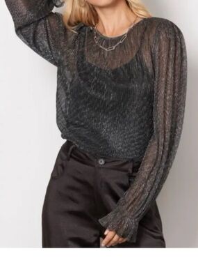Evereve Women’s Sheer Metallic Top Over Black Tank Balloon Sleeve Size Medium
